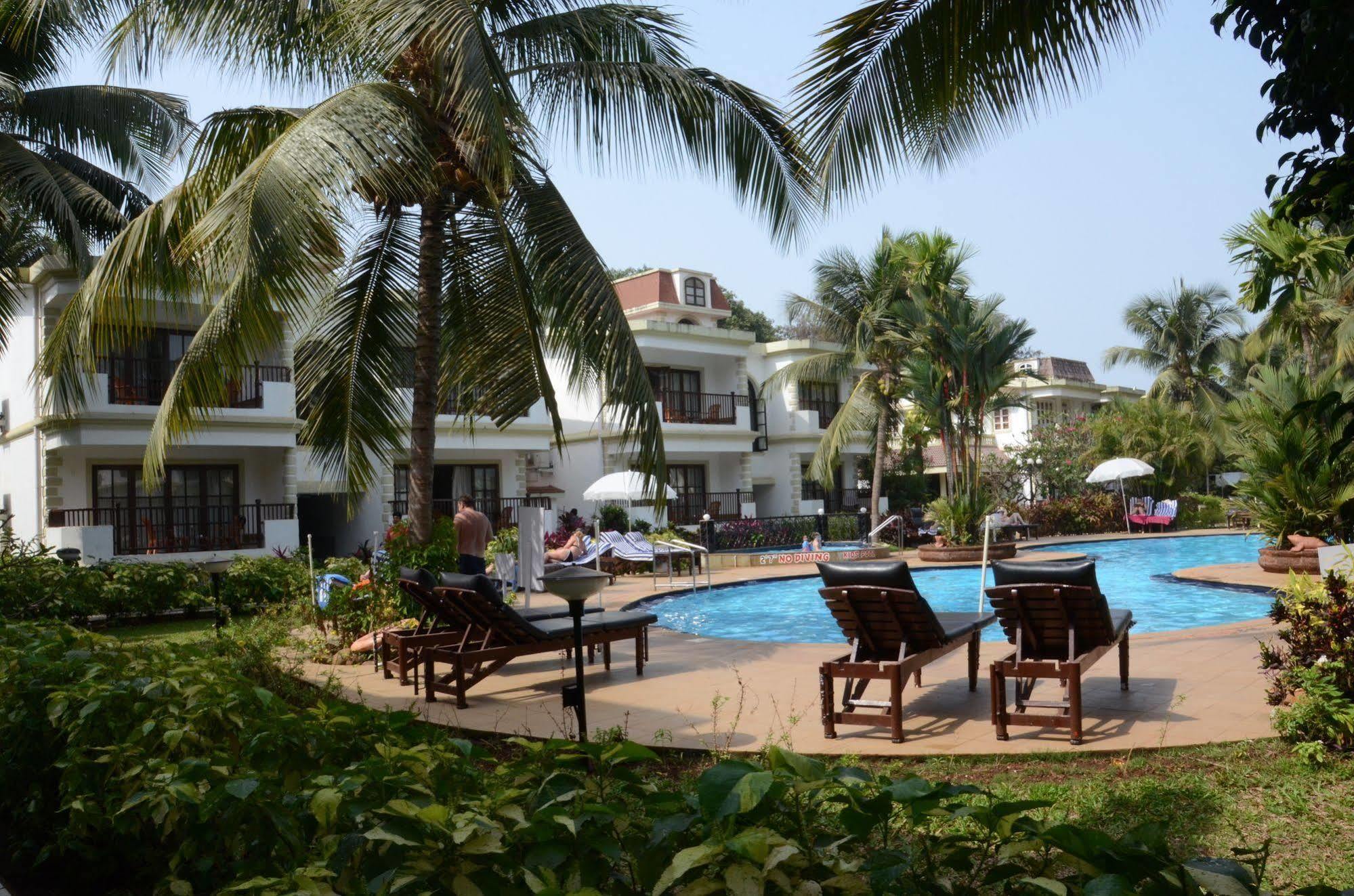 Sonesta Inns Beach Resort - Candolim Beach Exteriör bild
